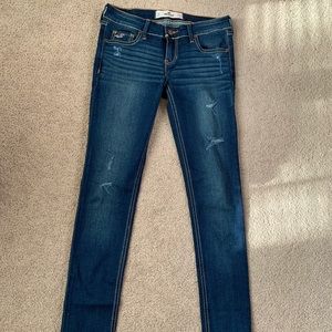 NWOT Hollister skinny jeans size 3